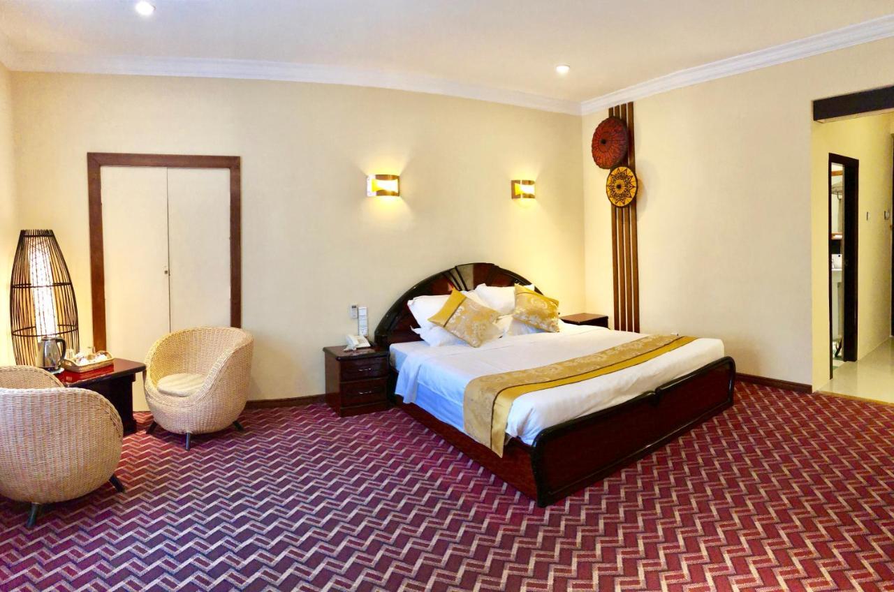 Taunggyi Hotel Екстер'єр фото